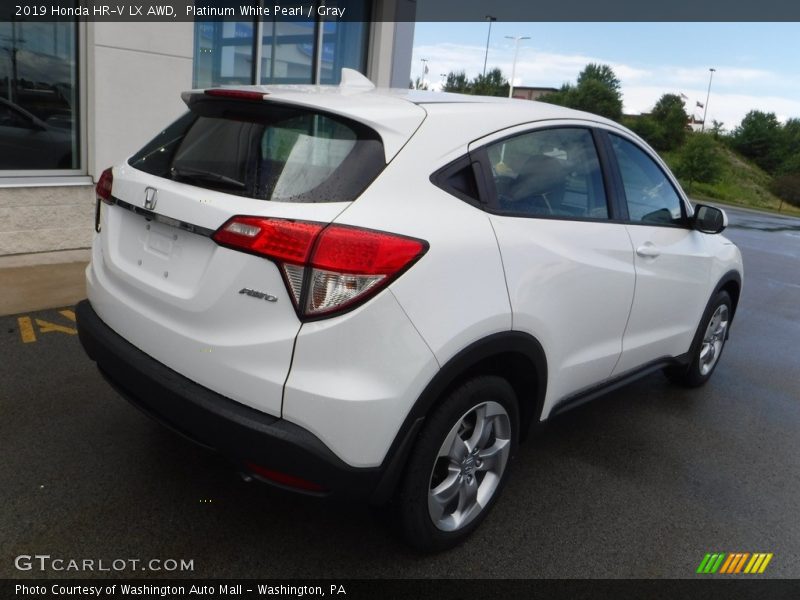 Platinum White Pearl / Gray 2019 Honda HR-V LX AWD