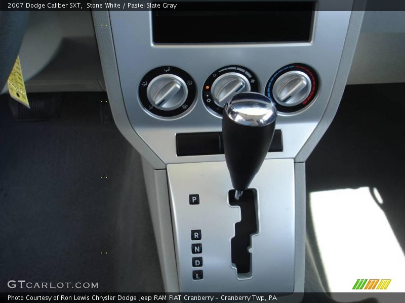 Stone White / Pastel Slate Gray 2007 Dodge Caliber SXT