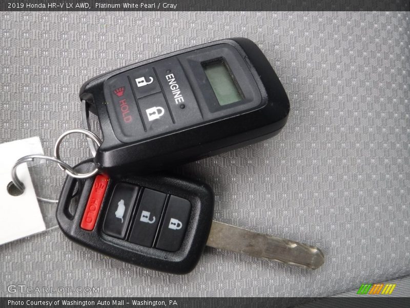 Platinum White Pearl / Gray 2019 Honda HR-V LX AWD