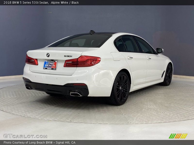 Alpine White / Black 2018 BMW 5 Series 530i Sedan