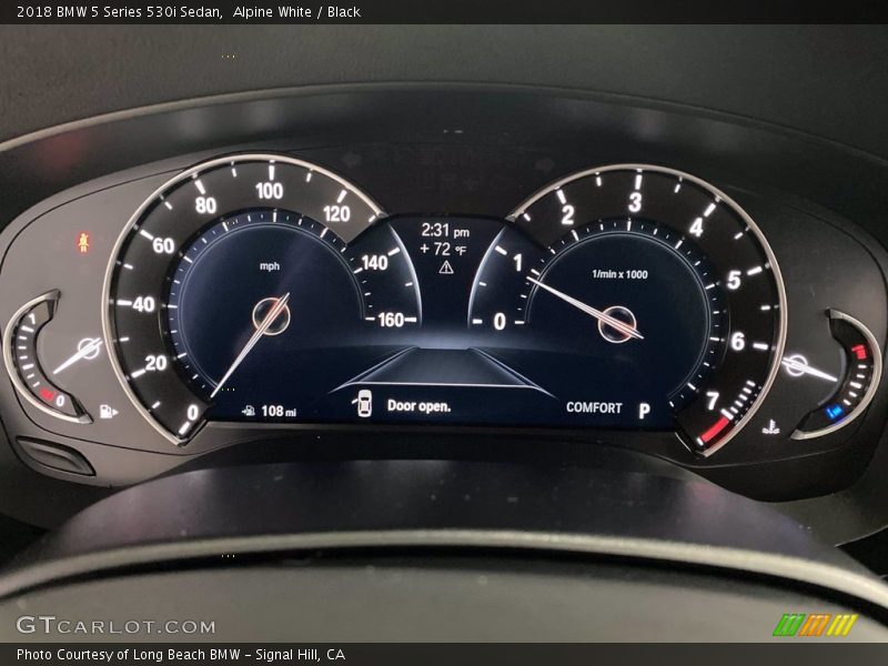 Alpine White / Black 2018 BMW 5 Series 530i Sedan