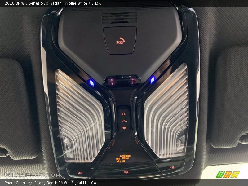 Alpine White / Black 2018 BMW 5 Series 530i Sedan