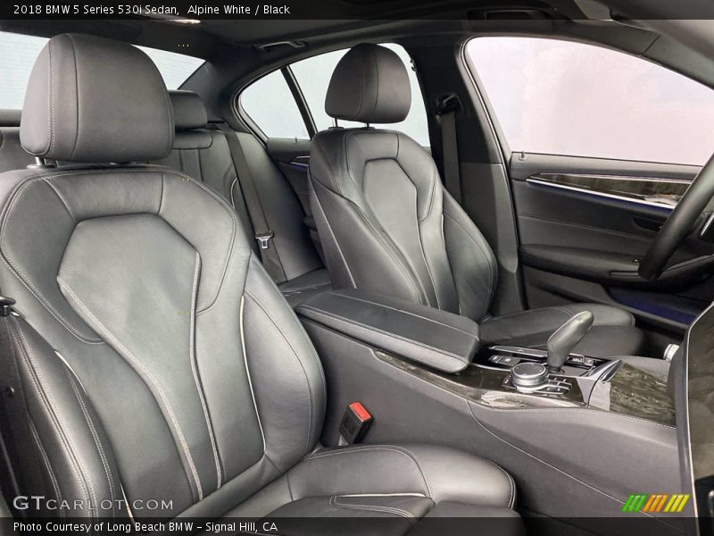Alpine White / Black 2018 BMW 5 Series 530i Sedan