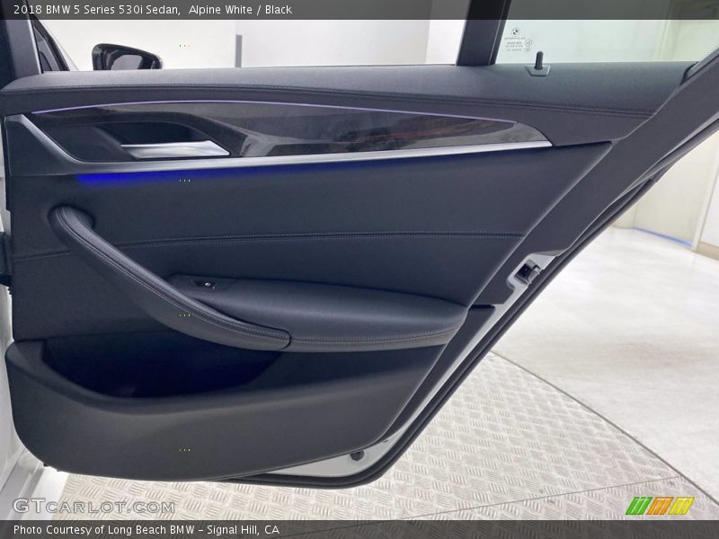 Alpine White / Black 2018 BMW 5 Series 530i Sedan