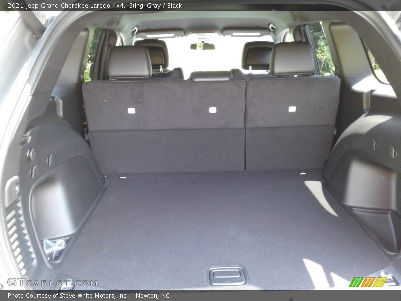 Sting-Gray / Black 2021 Jeep Grand Cherokee Laredo 4x4
