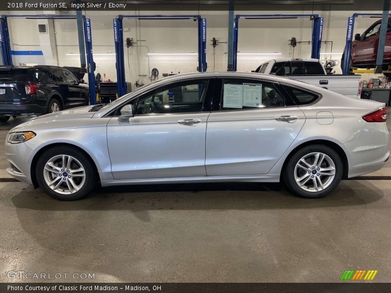 Ingot Silver / Ebony 2018 Ford Fusion SE