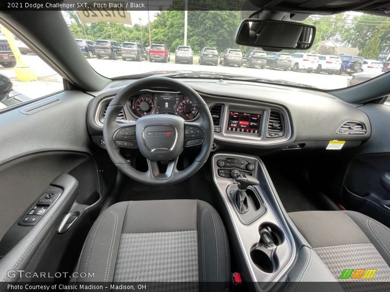 Pitch Black / Black 2021 Dodge Challenger SXT