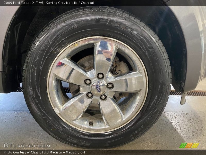 Sterling Grey Metallic / Charcoal 2009 Ford Escape XLT V6