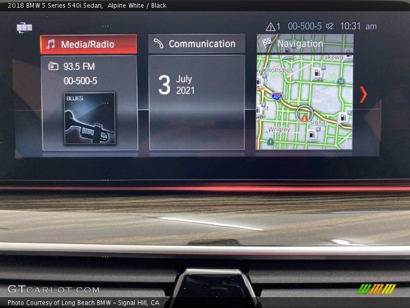 Alpine White / Black 2018 BMW 5 Series 540i Sedan