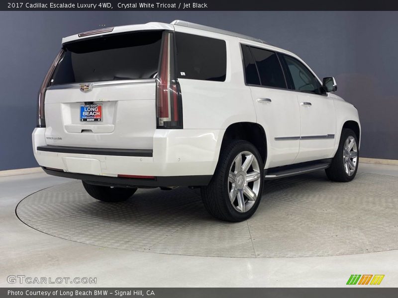 Crystal White Tricoat / Jet Black 2017 Cadillac Escalade Luxury 4WD