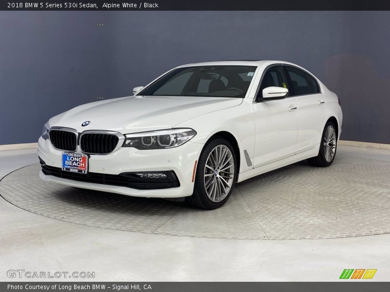 Alpine White / Black 2018 BMW 5 Series 530i Sedan