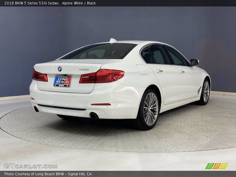 Alpine White / Black 2018 BMW 5 Series 530i Sedan