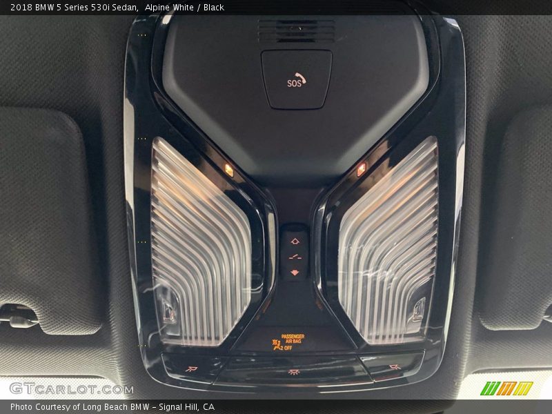 Alpine White / Black 2018 BMW 5 Series 530i Sedan