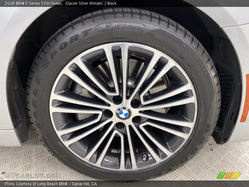 Glacier Silver Metallic / Black 2018 BMW 5 Series 530i Sedan