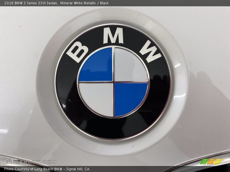 Mineral White Metallic / Black 2018 BMW 3 Series 330i Sedan