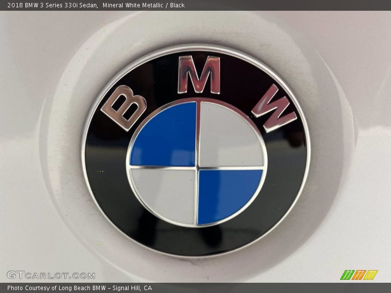 Mineral White Metallic / Black 2018 BMW 3 Series 330i Sedan