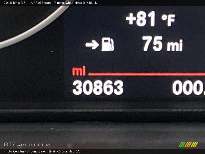 Mineral White Metallic / Black 2018 BMW 3 Series 330i Sedan