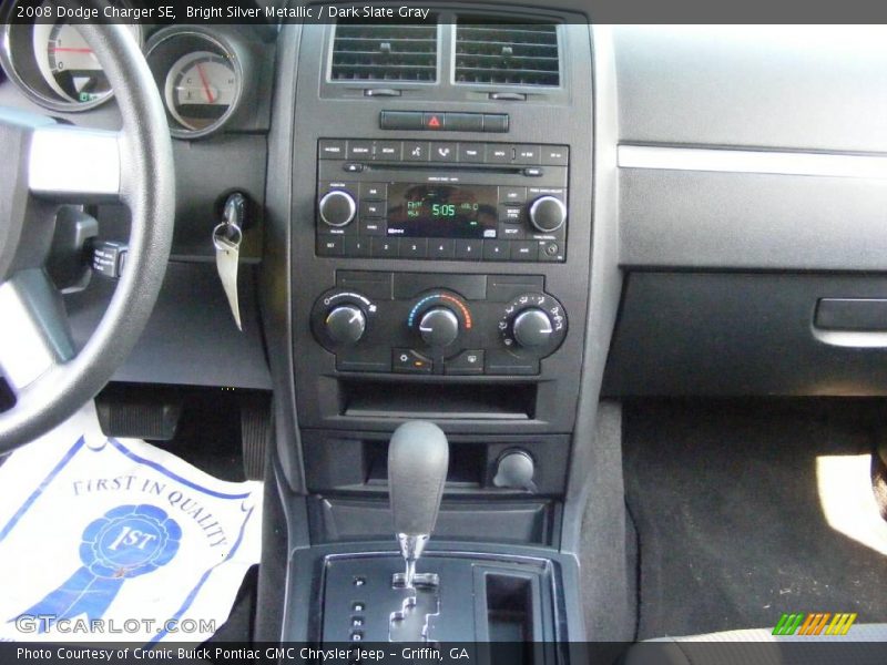 Bright Silver Metallic / Dark Slate Gray 2008 Dodge Charger SE