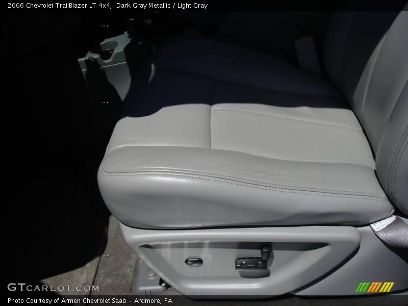 Dark Gray Metallic / Light Gray 2006 Chevrolet TrailBlazer LT 4x4