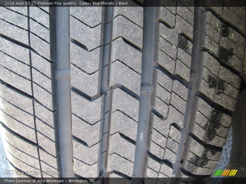 Galaxy Blue Metallic / Black 2019 Audi Q7 55 Premium Plus quattro