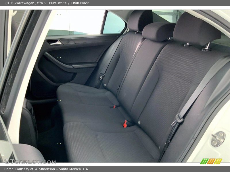 Pure White / Titan Black 2016 Volkswagen Jetta S