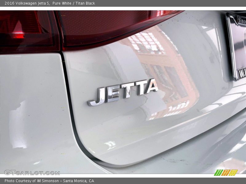 Pure White / Titan Black 2016 Volkswagen Jetta S