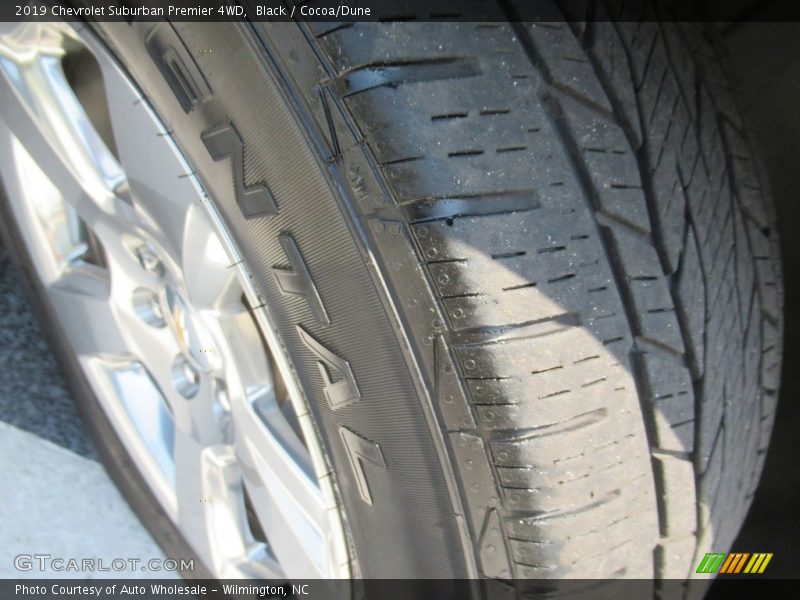Black / Cocoa/Dune 2019 Chevrolet Suburban Premier 4WD