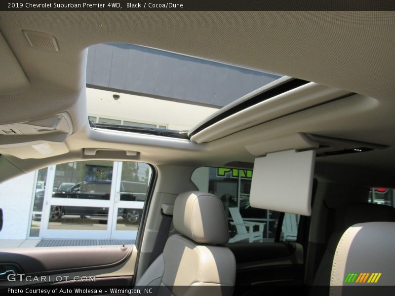 Black / Cocoa/Dune 2019 Chevrolet Suburban Premier 4WD