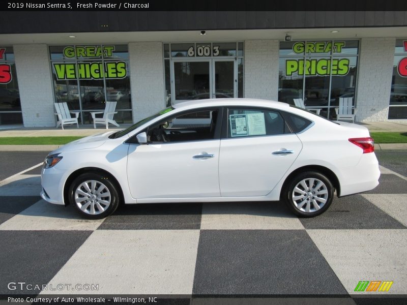 Fresh Powder / Charcoal 2019 Nissan Sentra S