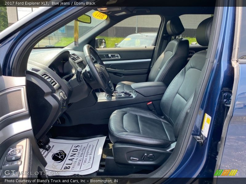 Blue Jeans / Ebony Black 2017 Ford Explorer XLT