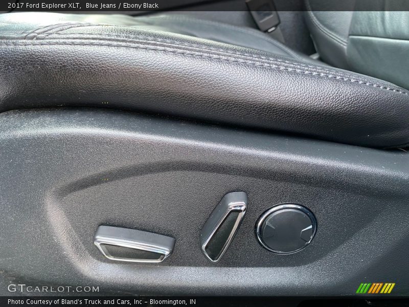 Blue Jeans / Ebony Black 2017 Ford Explorer XLT