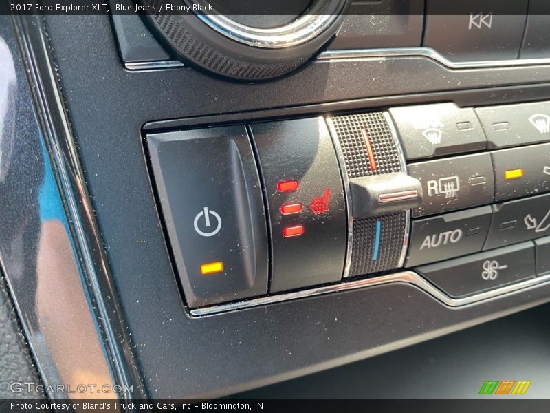Blue Jeans / Ebony Black 2017 Ford Explorer XLT