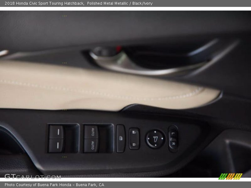 Polished Metal Metallic / Black/Ivory 2018 Honda Civic Sport Touring Hatchback