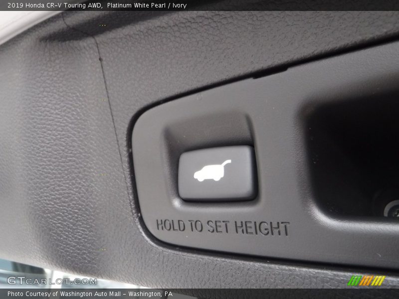 Platinum White Pearl / Ivory 2019 Honda CR-V Touring AWD