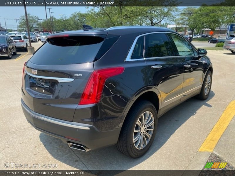 Stellar Black Metallic / Jet Black 2018 Cadillac XT5 Luxury AWD