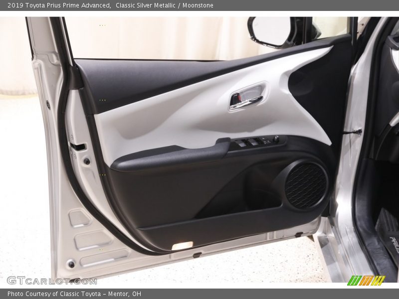 Classic Silver Metallic / Moonstone 2019 Toyota Prius Prime Advanced