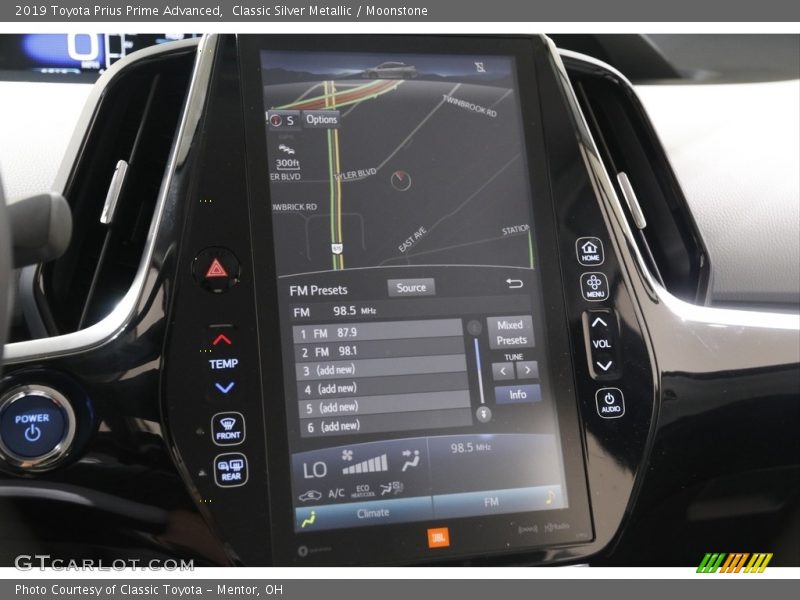 Classic Silver Metallic / Moonstone 2019 Toyota Prius Prime Advanced