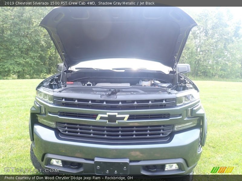 Shadow Gray Metallic / Jet Black 2019 Chevrolet Silverado 1500 RST Crew Cab 4WD