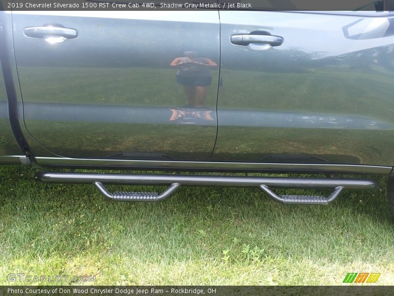 Shadow Gray Metallic / Jet Black 2019 Chevrolet Silverado 1500 RST Crew Cab 4WD