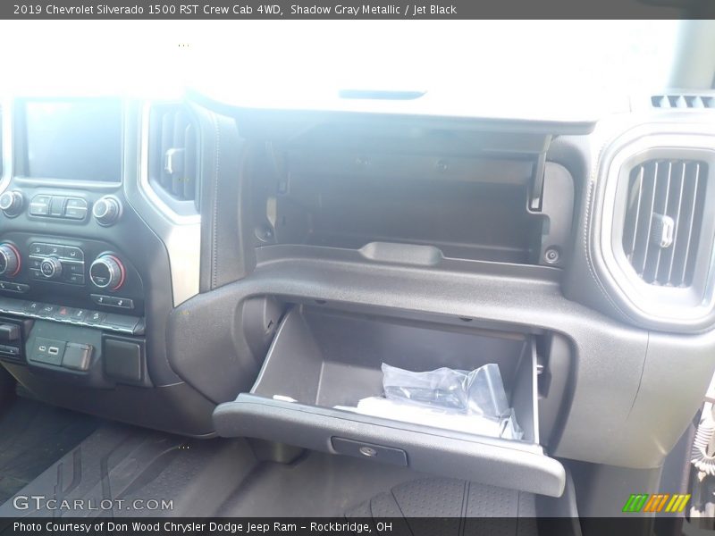 Shadow Gray Metallic / Jet Black 2019 Chevrolet Silverado 1500 RST Crew Cab 4WD