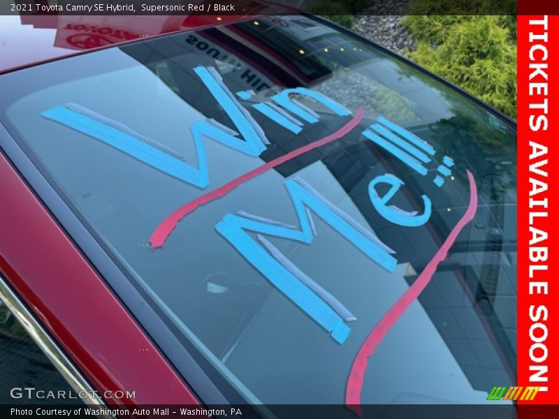 Supersonic Red / Black 2021 Toyota Camry SE Hybrid
