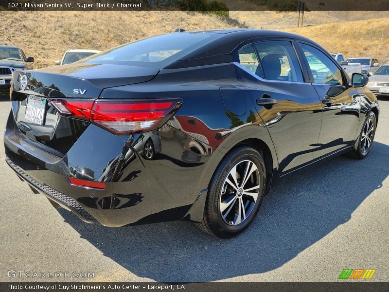 Super Black / Charcoal 2021 Nissan Sentra SV