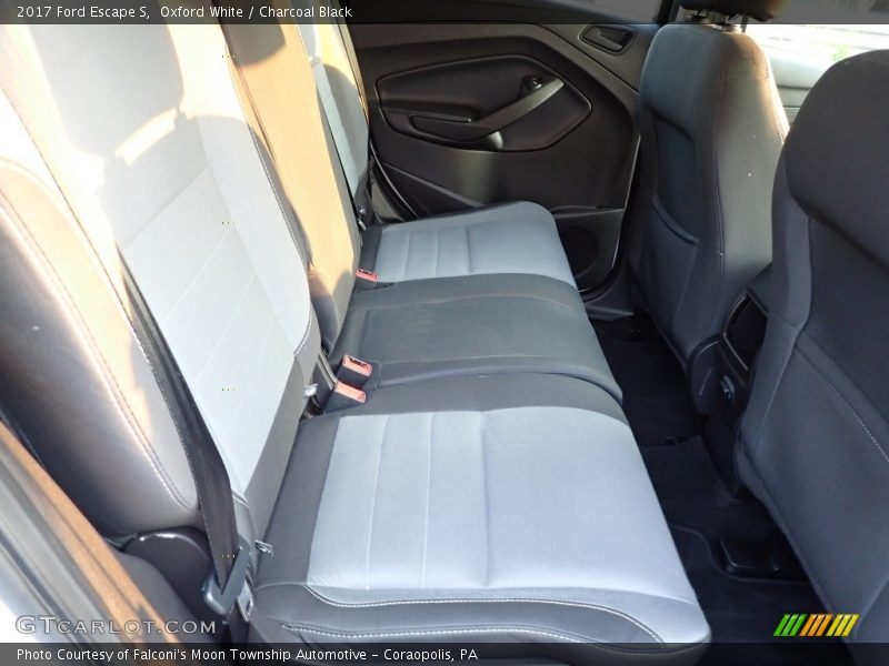 Oxford White / Charcoal Black 2017 Ford Escape S