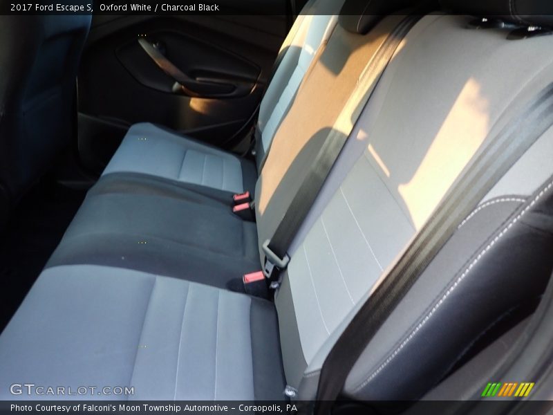 Oxford White / Charcoal Black 2017 Ford Escape S