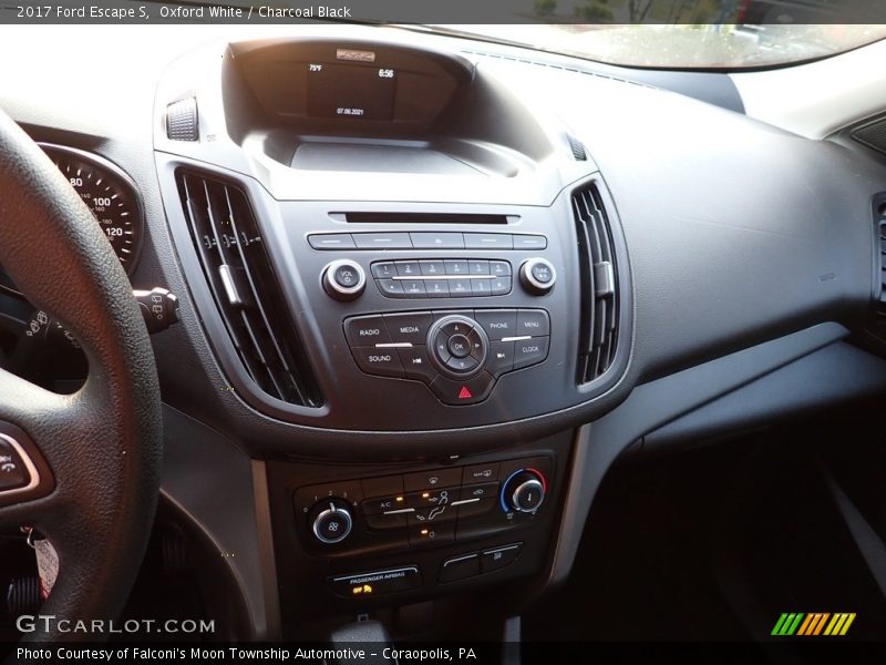 Oxford White / Charcoal Black 2017 Ford Escape S