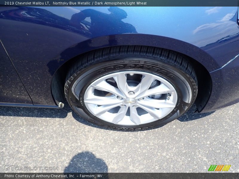 Northsky Blue Metallic / Dark Atmosphere/Light Wheat 2019 Chevrolet Malibu LT
