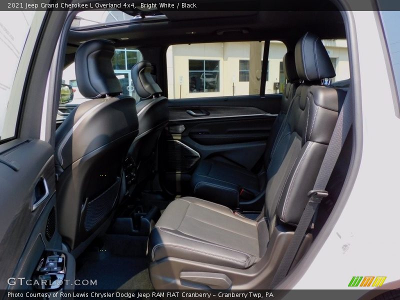 Bright White / Black 2021 Jeep Grand Cherokee L Overland 4x4