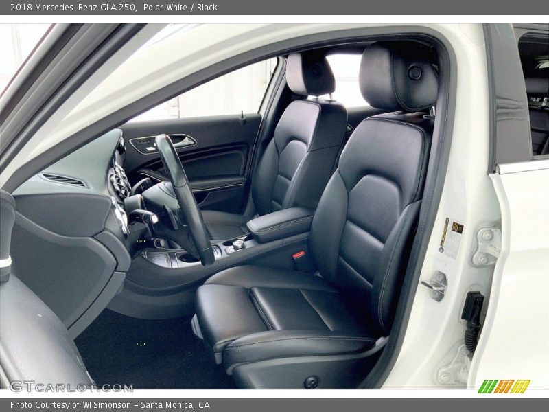 Polar White / Black 2018 Mercedes-Benz GLA 250