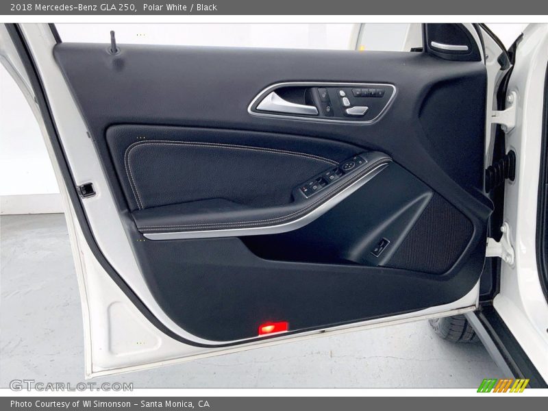 Polar White / Black 2018 Mercedes-Benz GLA 250