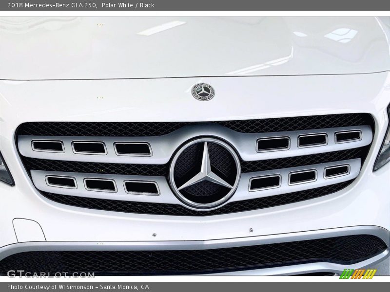 Polar White / Black 2018 Mercedes-Benz GLA 250